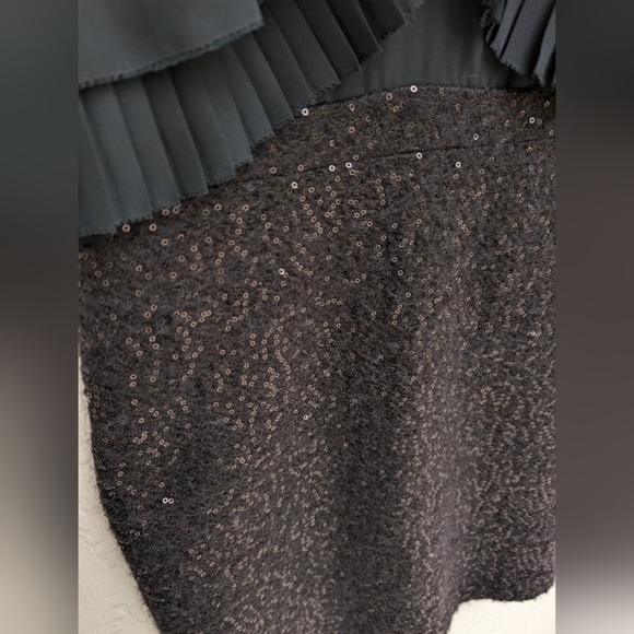 LOFT Formal Wool Blend Black Sequin Ruffle Sleeveless Sheath Dress Size 2 - Picture 3 of 6